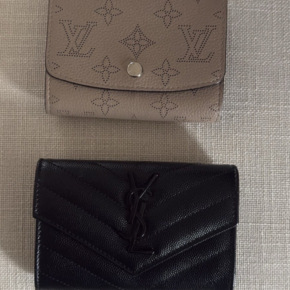 Louis Vuitton wallet Authentic Iris compact wallet